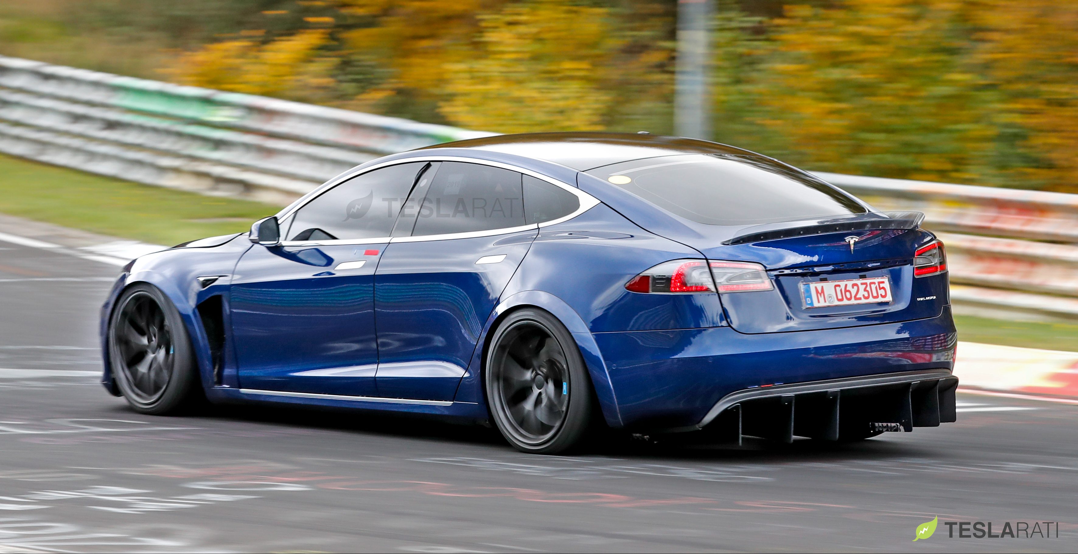 Tesla model s plaid hp