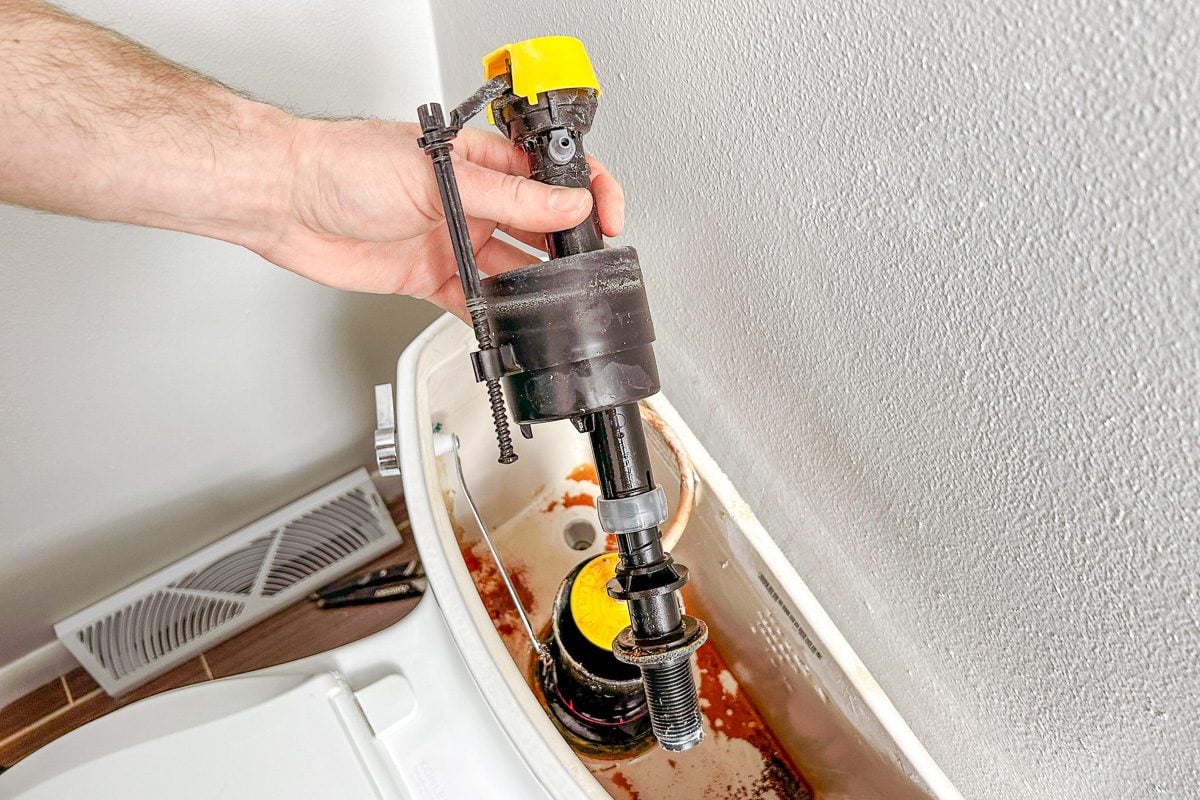 Replacing fill valve on toilet