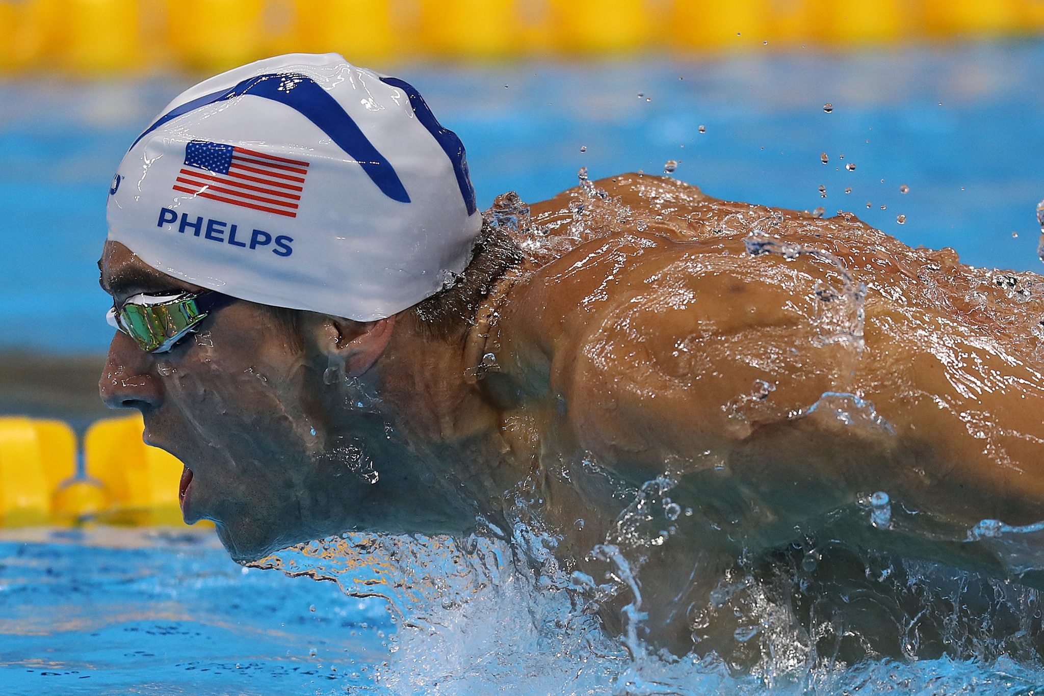 Did michael phelps swim from england to new york