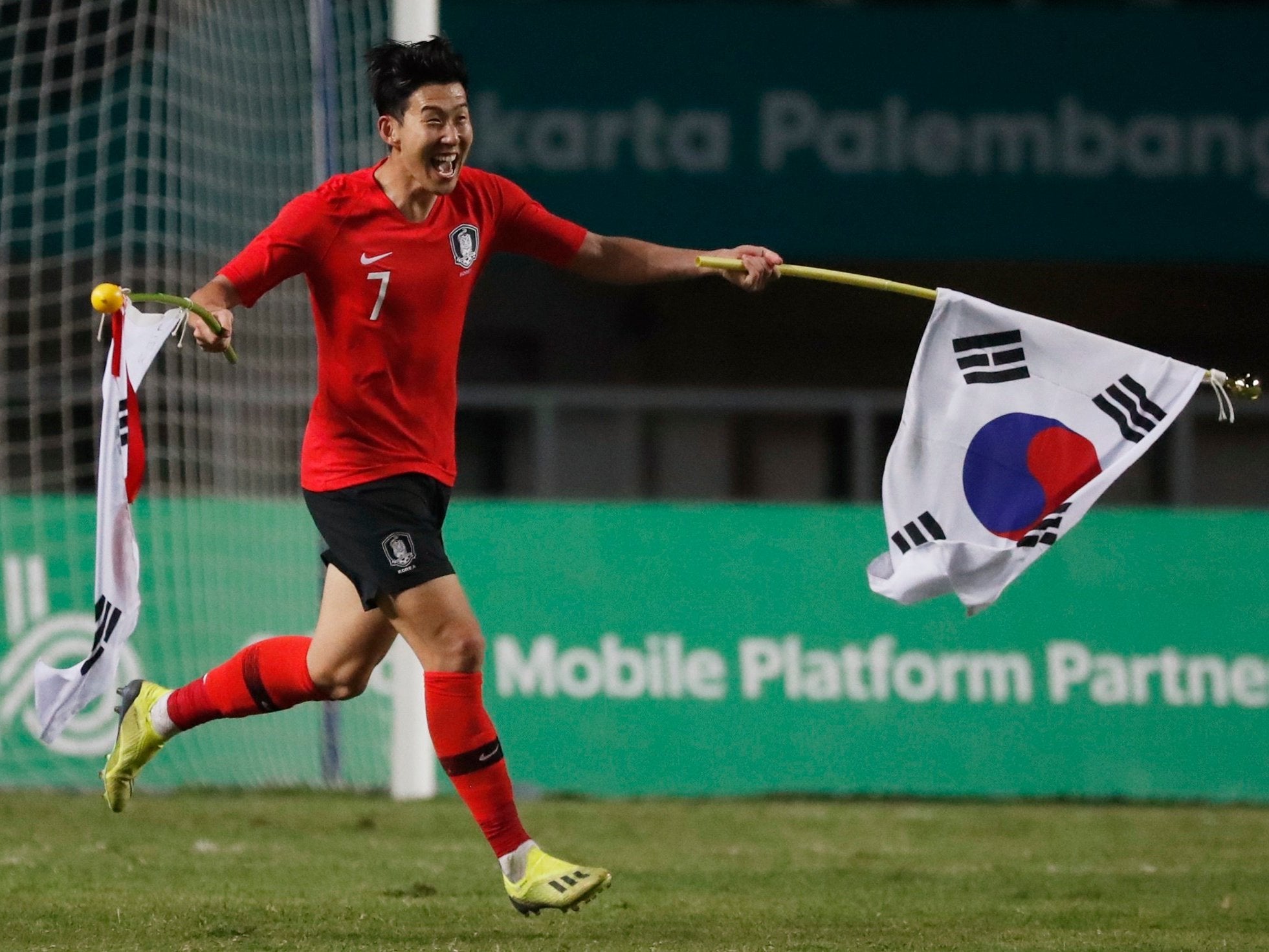 Son Heung-min and South Korea: International Career