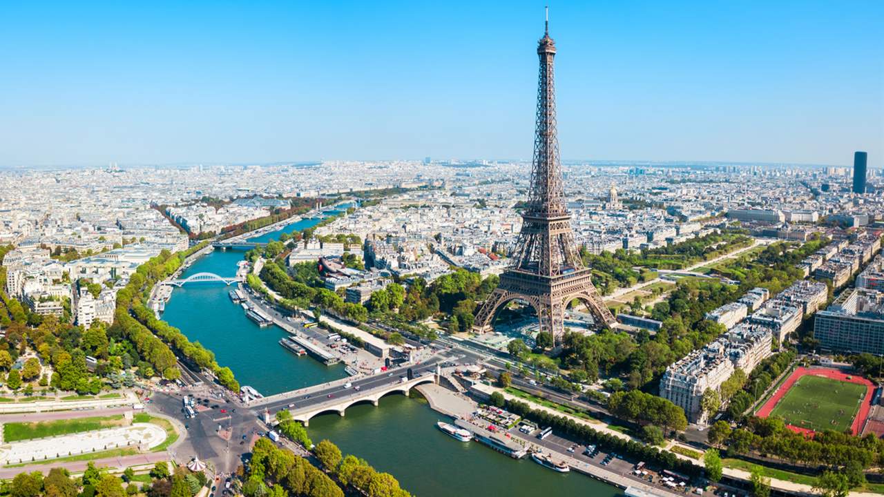 Describe paris france