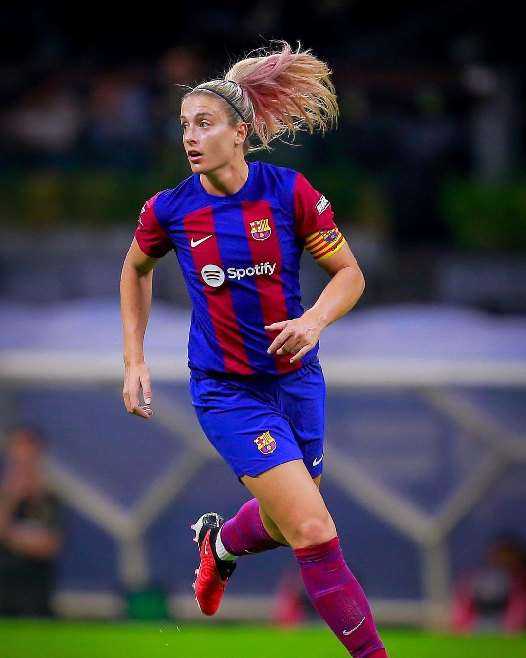 Who is the best women soccer player